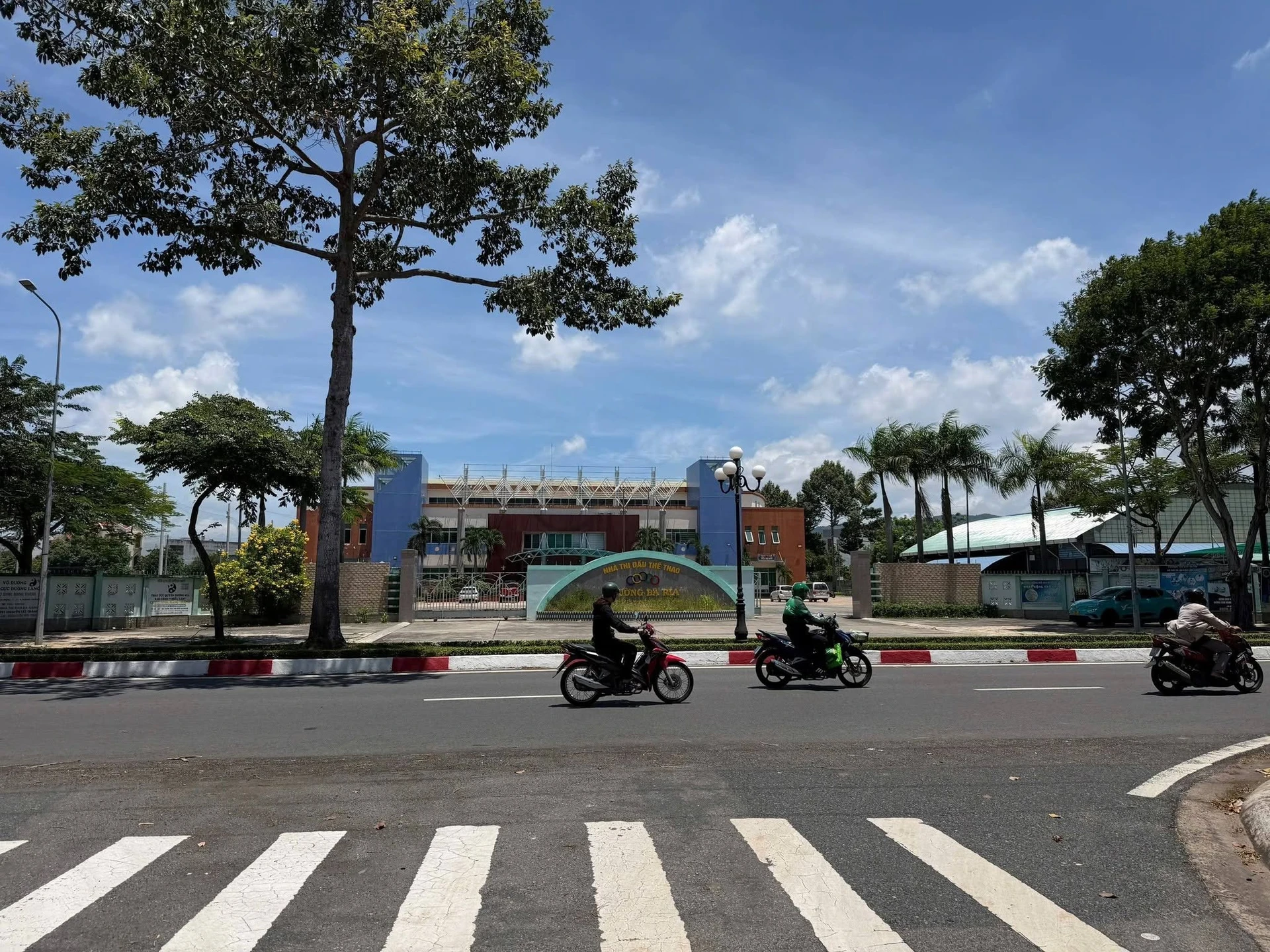 Bán đất mặt tiền Nguyễn Tất Thành 5x20m, Phước Nguyên, TP Bà Rịa, giá 4,5 tỷ - Ảnh 1