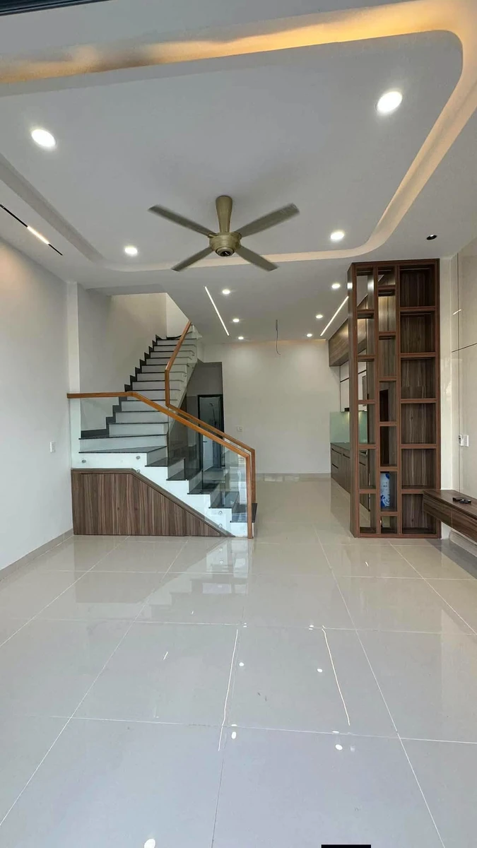 Bán nhà trệt lầu mặt tiền DX101, Hiệp An, Thủ Dầu Một, 5x19m, 4PN, giá 3,55 tỷ - Ảnh thu nhỏ 4
