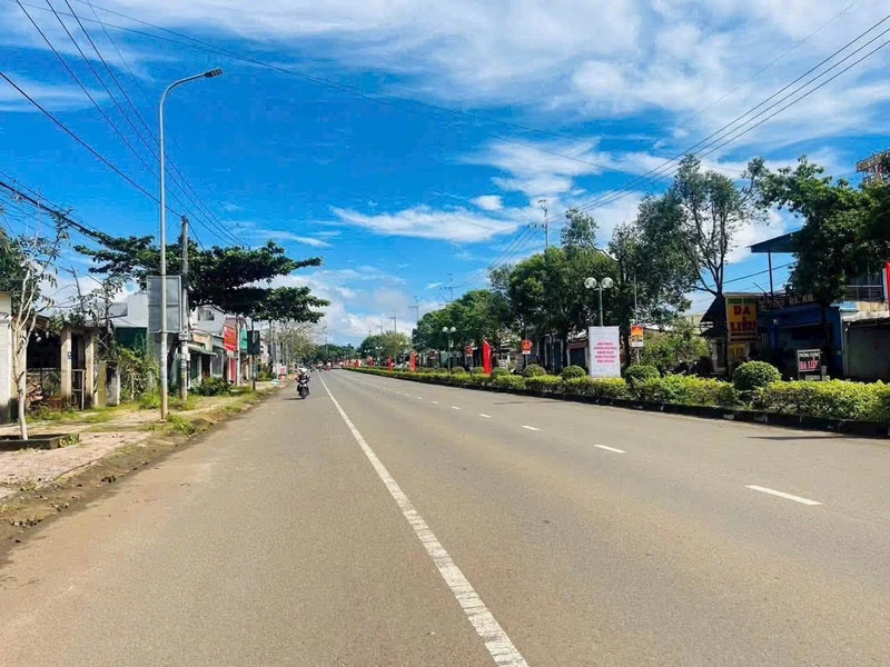 Bán đất mặt tiền Hùng Vương 300m² Lâm Đồng