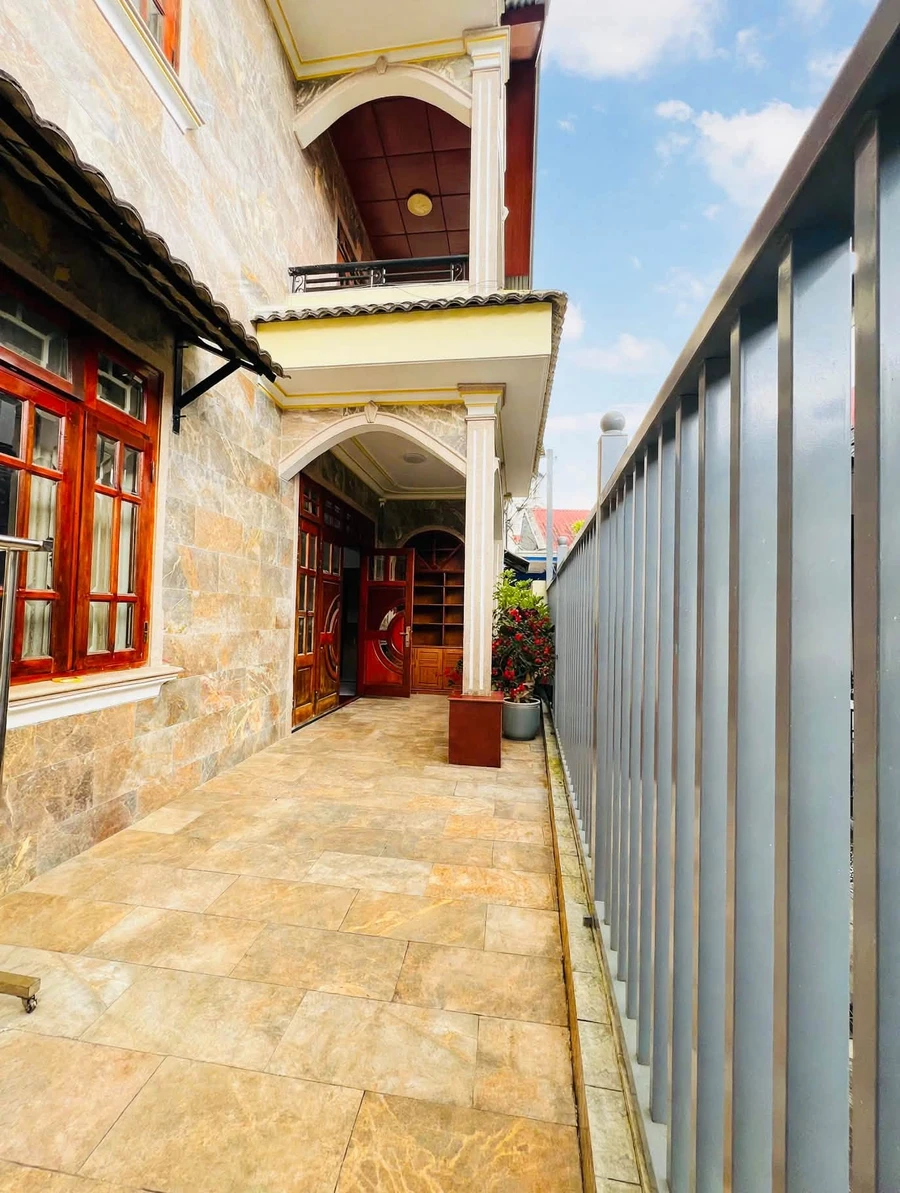 Bán nhà sổ riêng 130m2, 3 phòng ngủ đường Lê Hồng Phong, Phường 4, Đà Lạt giá 5,5 tỷ - Ảnh thu nhỏ 2