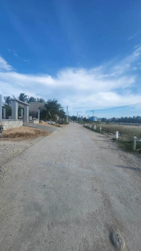 Đất thổ cư Khánh Nhơn 200m² giá 1.5 tỷ, tách 2 lô