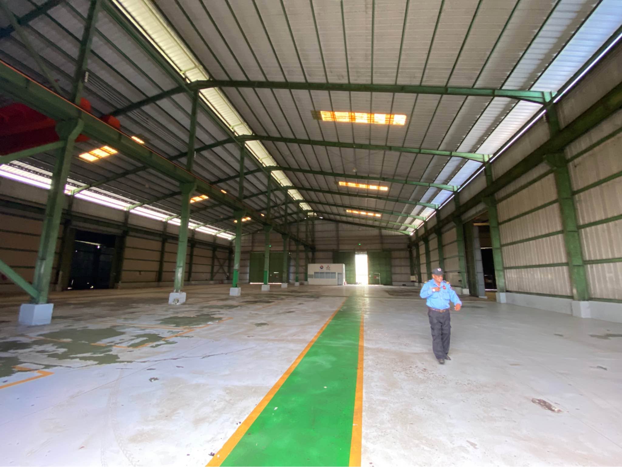 Cho thuê nhà xưởng 2500m2 Bến Lức Long An