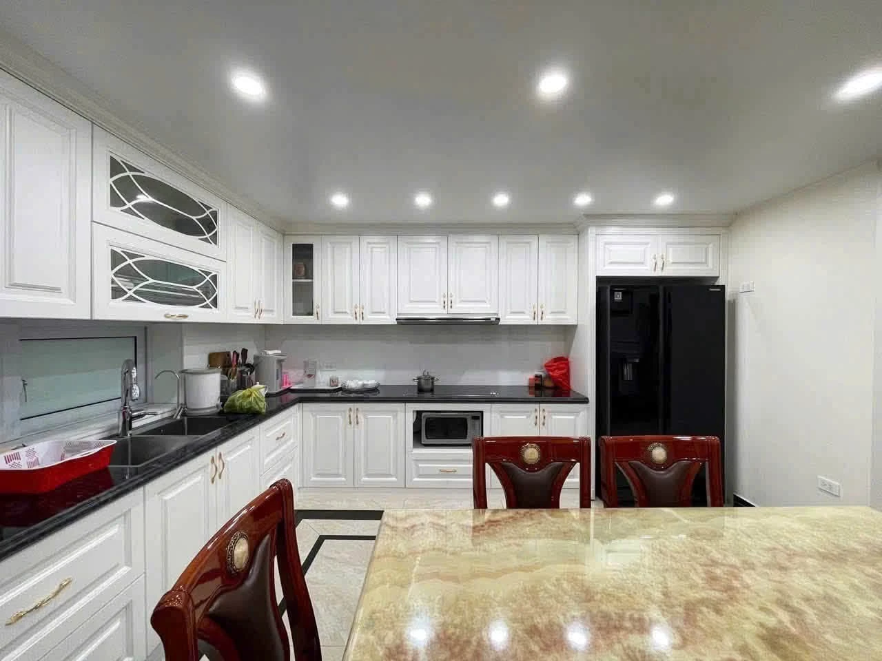 Bán nhà mặt đường Văn Cao, Hải Phòng 90m2, 4 tầng 18 tỷ - Ảnh 1