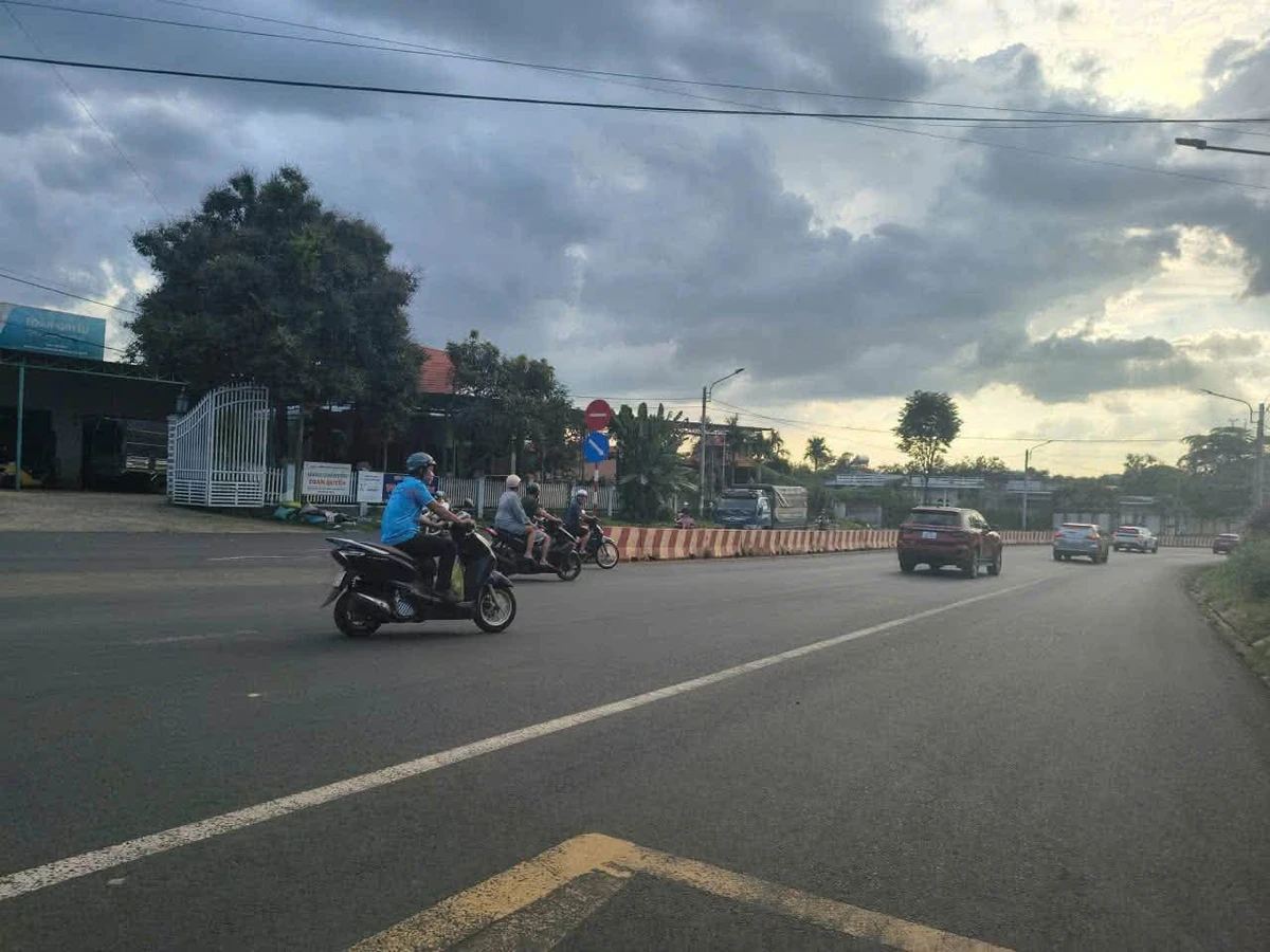 Bán đất 4.300m² view hồ Ea Tiêu, QL27, gần sân bay Buôn Ma Thuột, giá 15 tỷ - Ảnh thu nhỏ 3