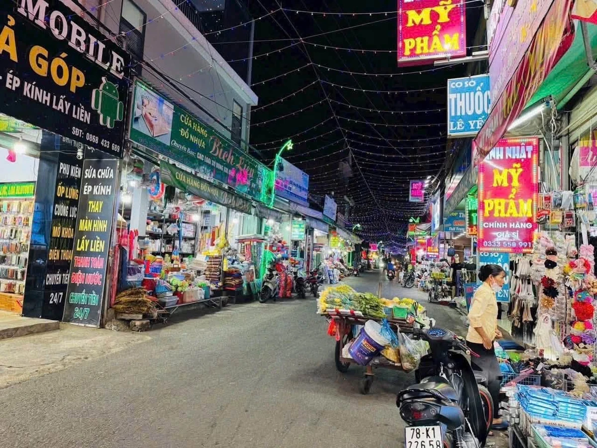Bán dãy trọ 12 phòng 200m² Phòng Long Bình 5 tỷ - Ảnh 1