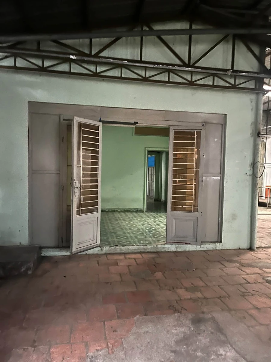 Cho thuê kho 450m2 với nhà nhỏ bên trong ở Đông Hòa, Dĩ An - Ảnh thu nhỏ 4