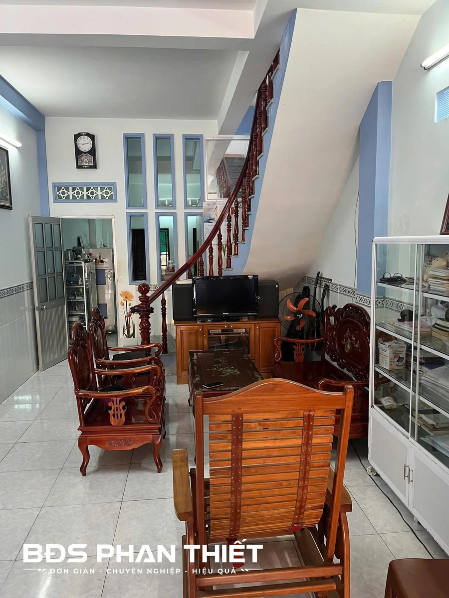 Bán nhà 1 trệt 2 lầu góc 2 mặt tiền Thủ Khoa Huân 94.5m² giá 6.17 tỷ - Ảnh thu nhỏ 2