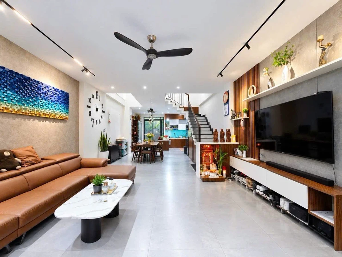 Bán nhà 4 tầng 82m2 Huỳnh Tấn Phát Quận 7, 8.8 tỷ - Ảnh 1
