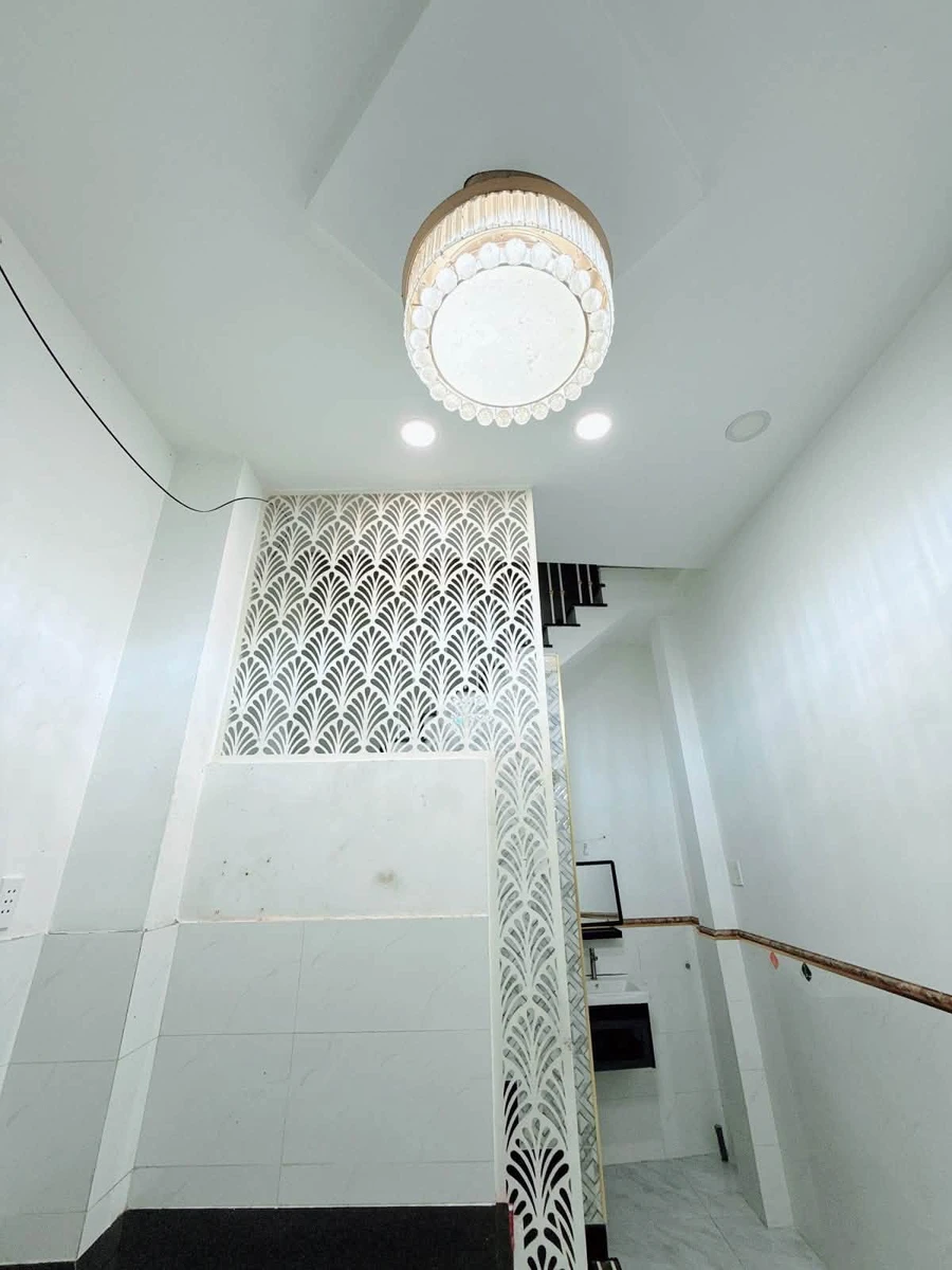 Bán nhà 2 tầng BTCT 23m2 đường Ông Ích Khiêm, Quận 11 giá 3 tỷ - Ảnh thu nhỏ 5