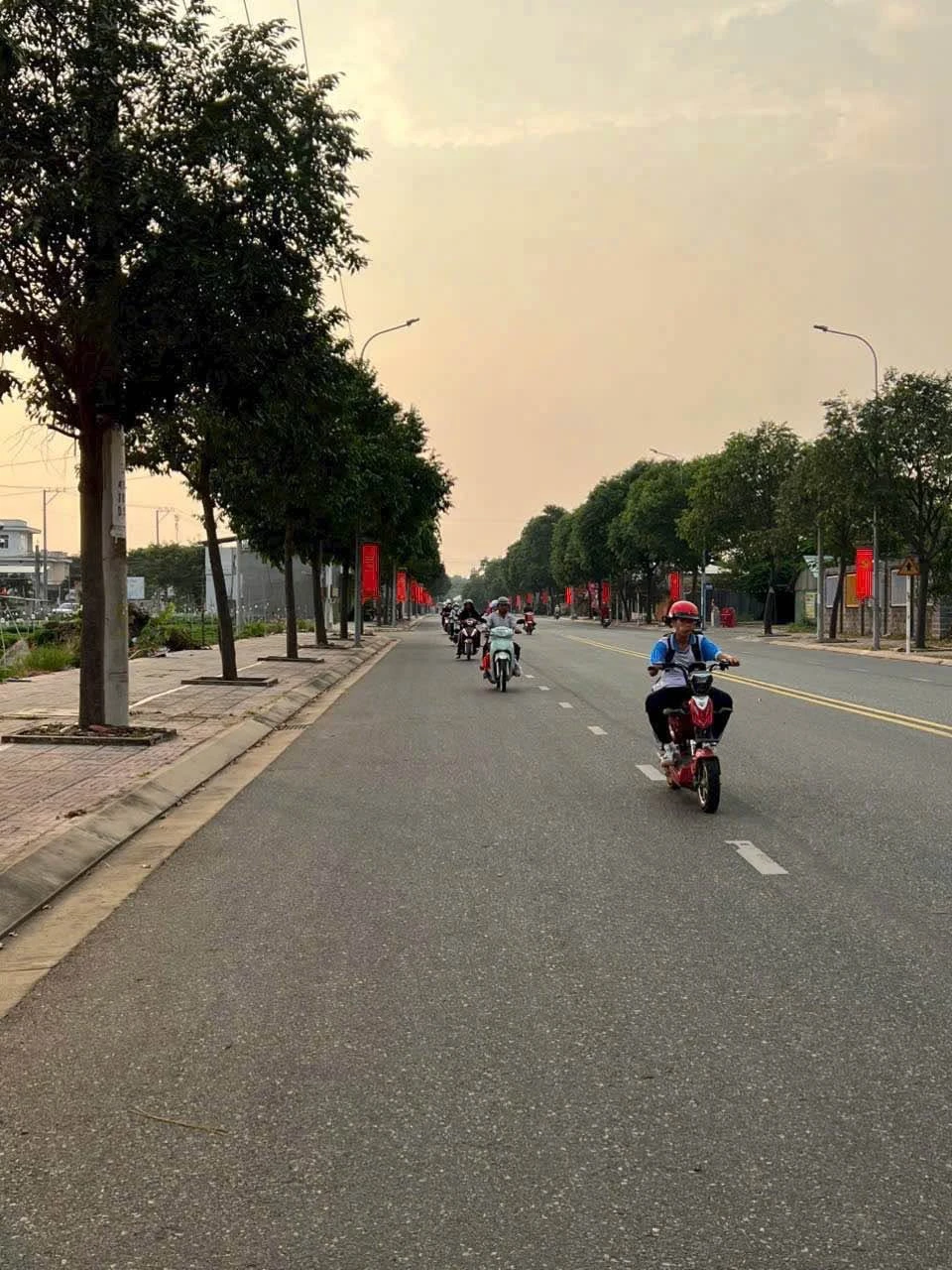 Bán lô đất 2 mặt tiền Trịnh Đình Thảo, Long Hương, 70m², 1,8 tỷ - Ảnh 1