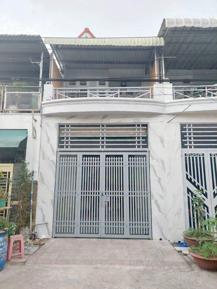 Bán nhà lầu trệt Dĩ An, 60m², 2 PN, giá 3,68 tỷ - Ảnh 1