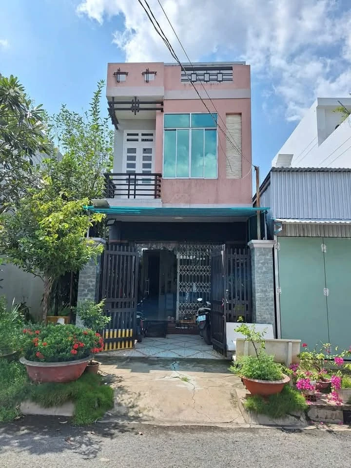 Bán nhà Sao Mai Bến Tre 182m² 4PN 3WC 3 tỷ 700 triệu - Ảnh 1