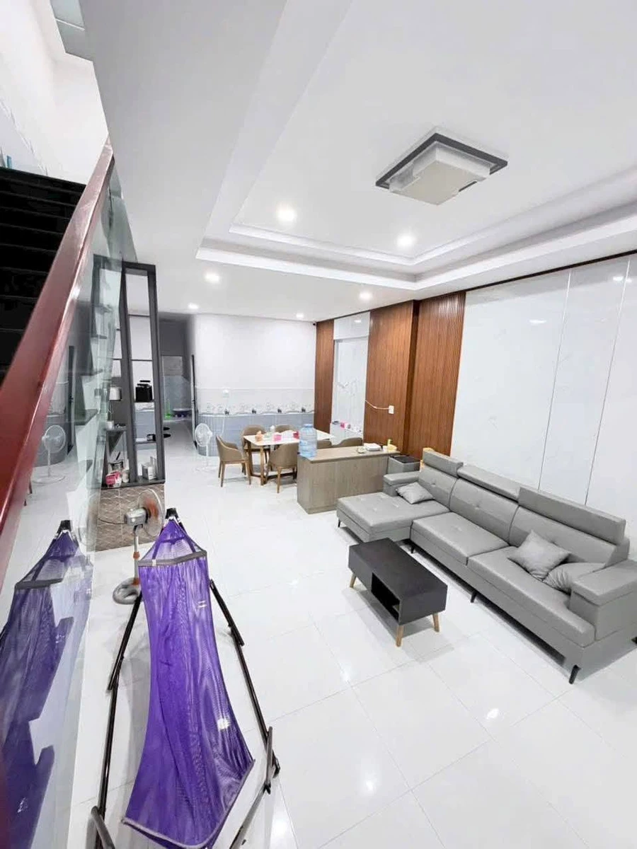 Bán nhà lầu 3 phòng ngủ 92m² Phan Thiết 2.4 tỷ - Ảnh thu nhỏ 2