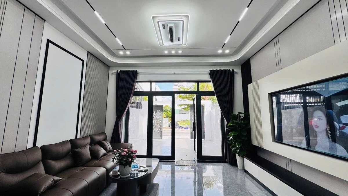 Bán nhà 3 tầng 100m2 thang máy tại Khu đô thị Mỹ Nha Trang - Ảnh thu nhỏ 2