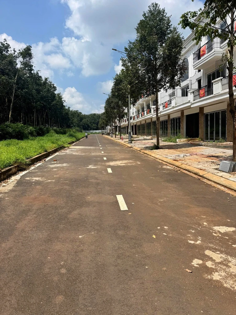 Bán shophouse 5x20m khu đô thị Ân Phú, 1 trệt 2 lầu, giá 5,79 tỷ - Ảnh thu nhỏ 3