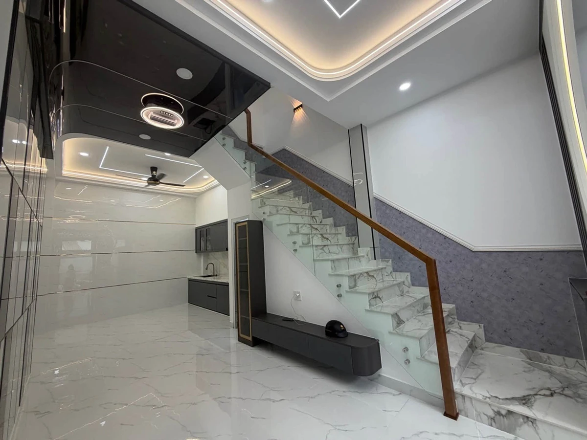 Bán nhà 4 tầng hẻm xe hơi đường Gò Xoài, Bình Tân, 4x10m, giá khoảng 5 tỷ - Ảnh thu nhỏ 2