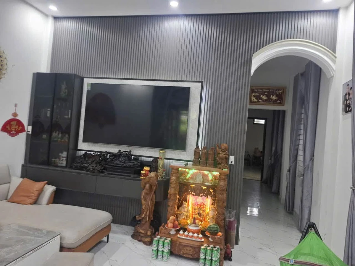 Bán nhà mặt tiền đường Tôn Thất Thiệp, TP. Huế, đất 299m2, mặt tiền 11m - Ảnh thu nhỏ 2