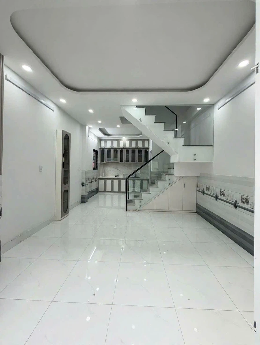 Bán nhà hẻm Huỳnh Tấn Phát, Quận 7, 32m², 4PN, 3.89 tỷ - Ảnh thu nhỏ 2