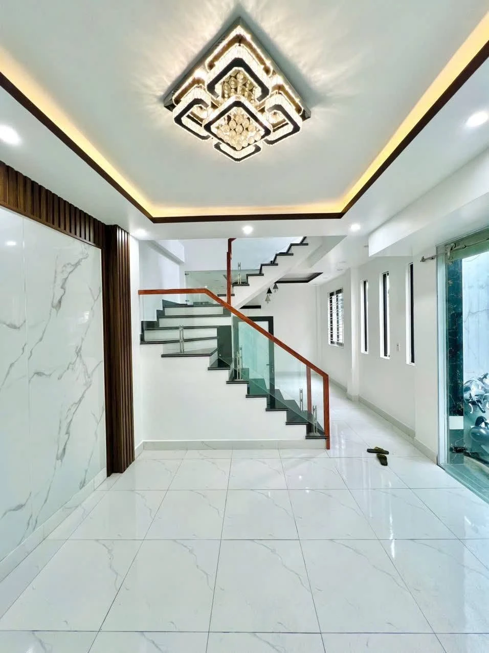 Bán nhà 4 tầng Lê Lai 38m² 2,9 tỷ Quận 1 - Ảnh 1