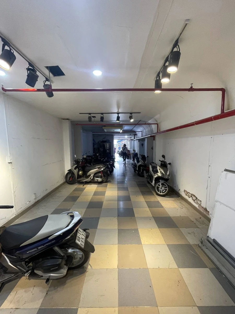Bán building văn phòng mặt tiền đường Phú Nhuận, 8 tầng, 166m2, giá 34,9 tỷ - Ảnh thu nhỏ 3