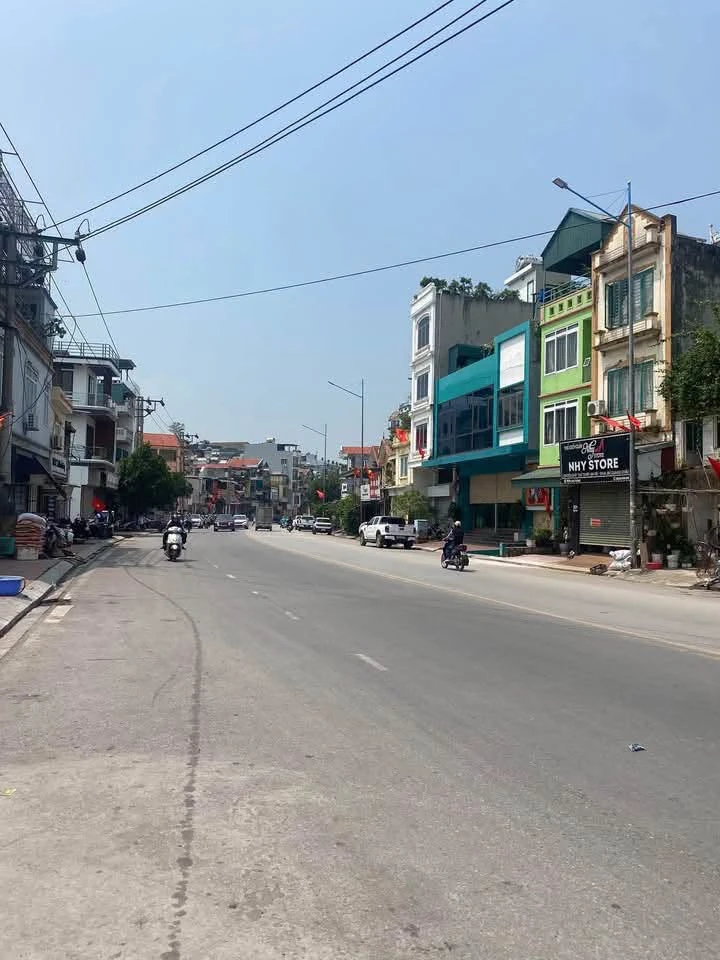 Bán nhà 3 tầng 60m2 full nội thất Cao Thắng - Ảnh 1