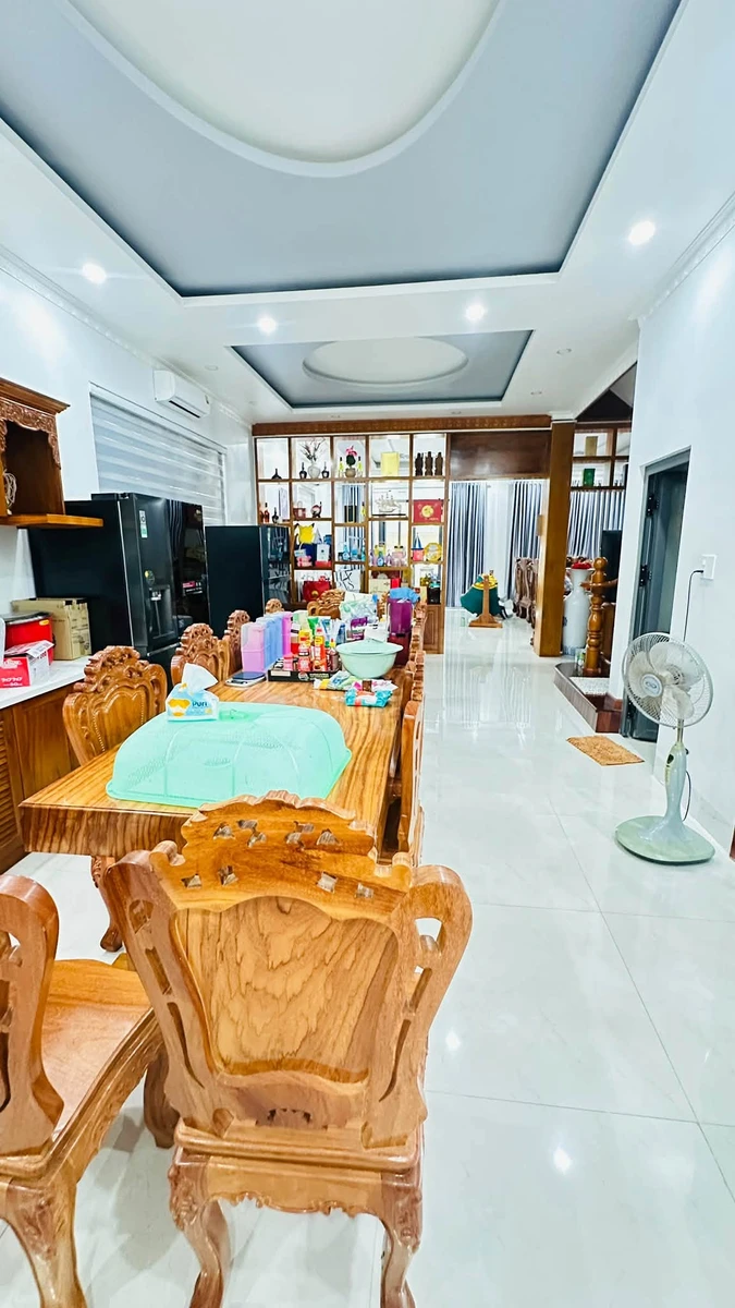 Bán gấp nhà phố 4PN Bình Chánh 216m² giá 7.9 tỷ - Ảnh thu nhỏ 4