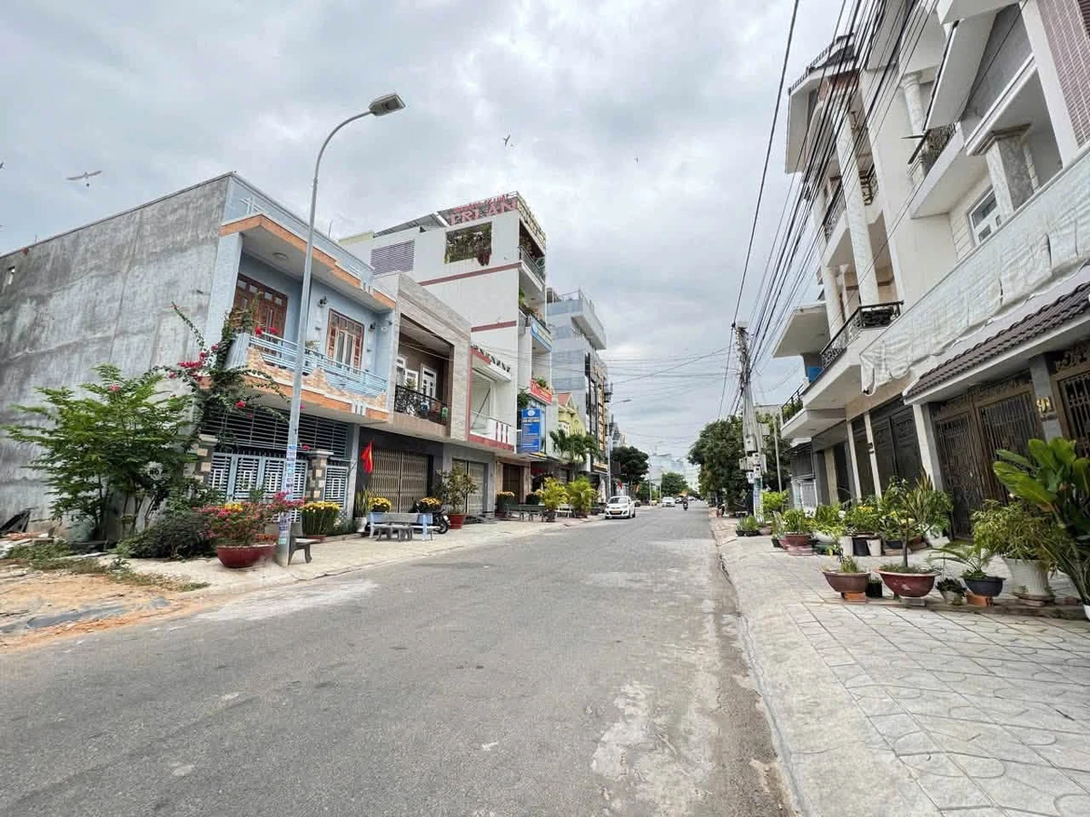 Bán 200m² mặt tiền Đỗ Hành, Phan Thiết 9 tỷ 200 triệu - Ảnh thu nhỏ 5