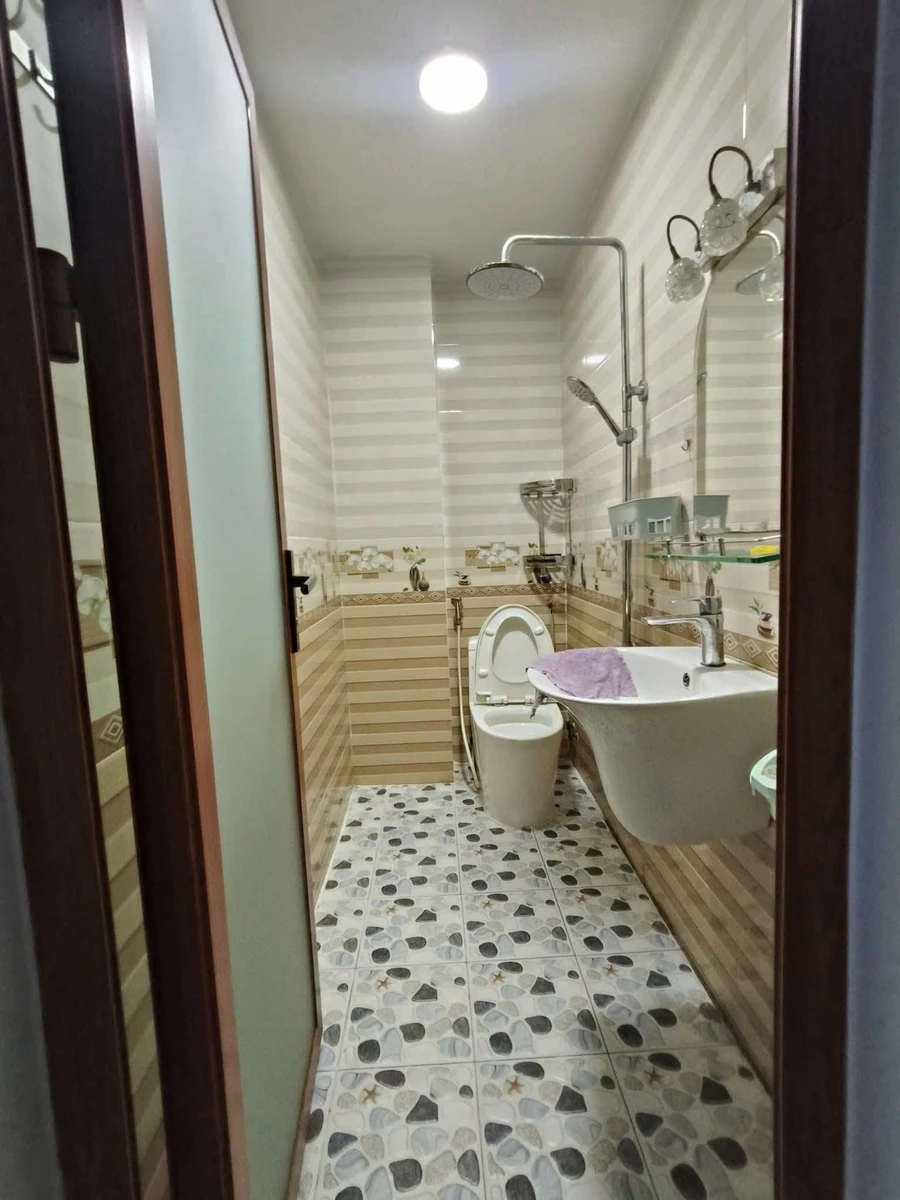 Cho thuê nhà 5 phòng ngủ 44m² đường Phan Huy Ích, Tân Bình - Ảnh thu nhỏ 5