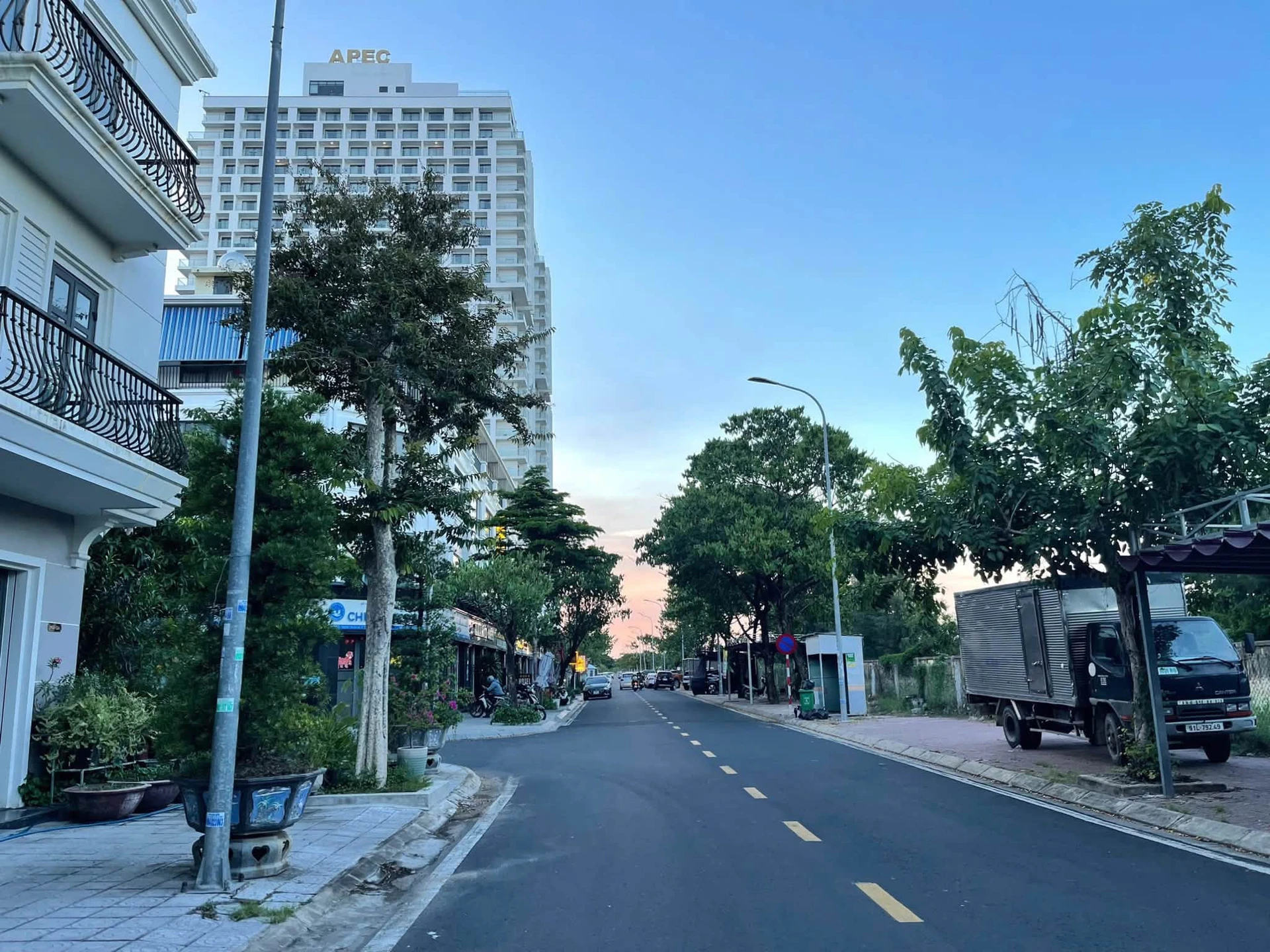 Cho thuê shophouse Vincom 84m² Nguyễn Văn Huyên, Quận 3 - Ảnh 1