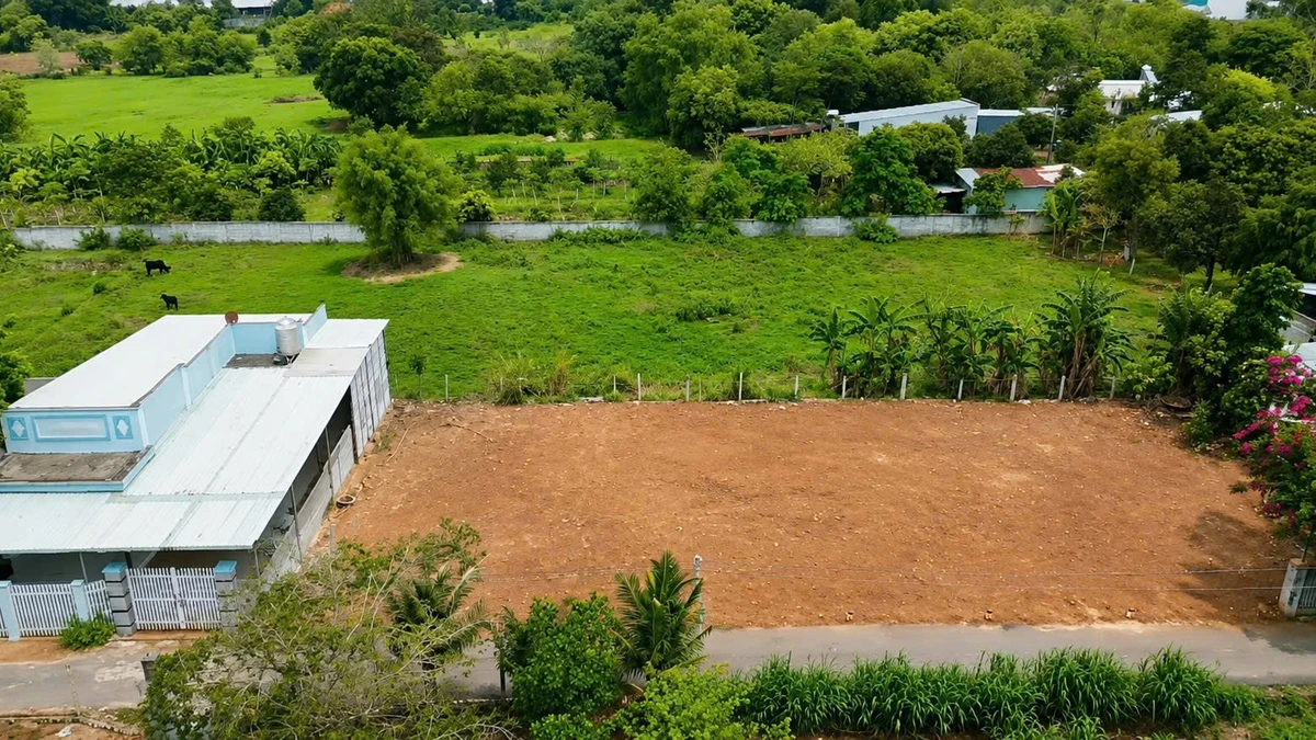 Bán đất 110m² đường 28 Hòa Long 779 triệu - Ảnh 1