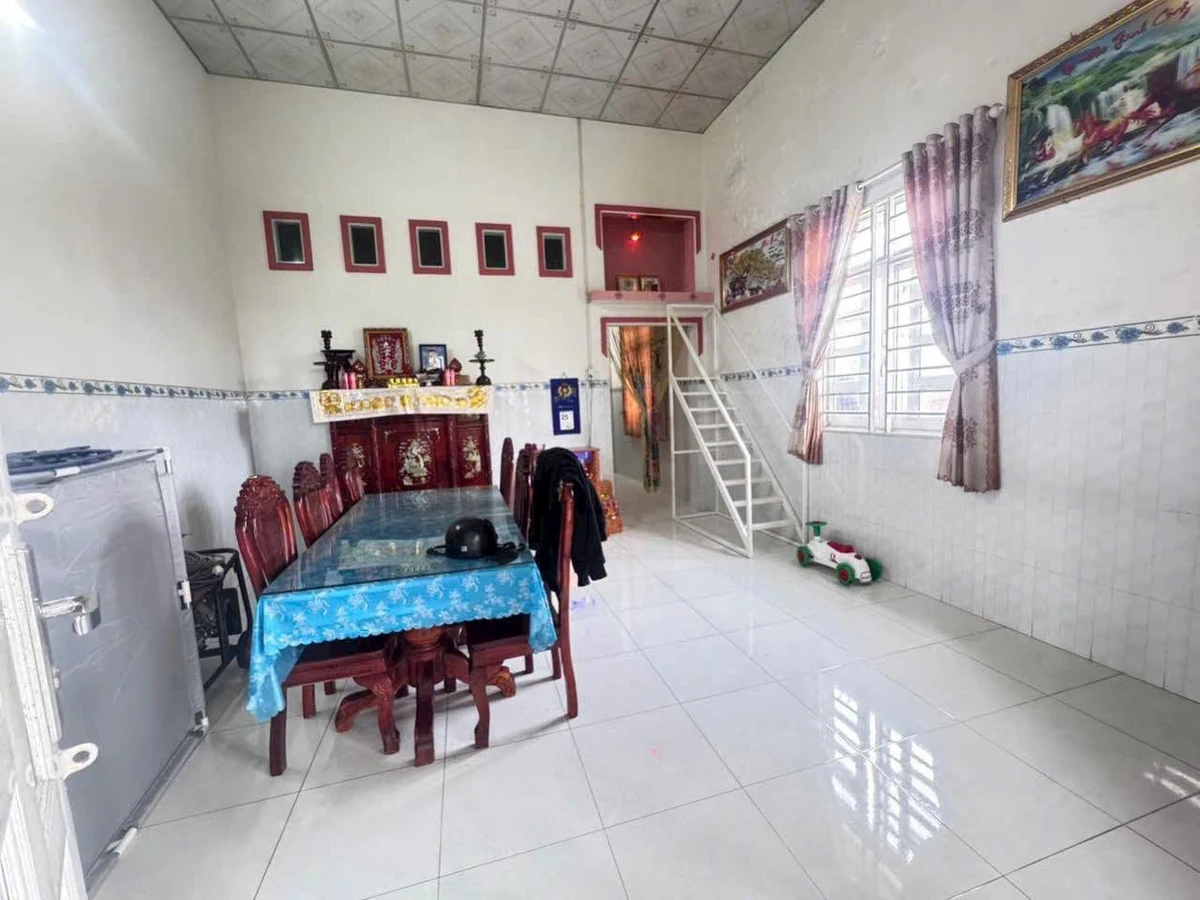 Bán nhà mặt tiền 7x40m, 2 phòng ngủ Bình Chánh 5 tỷ - Ảnh thu nhỏ 2