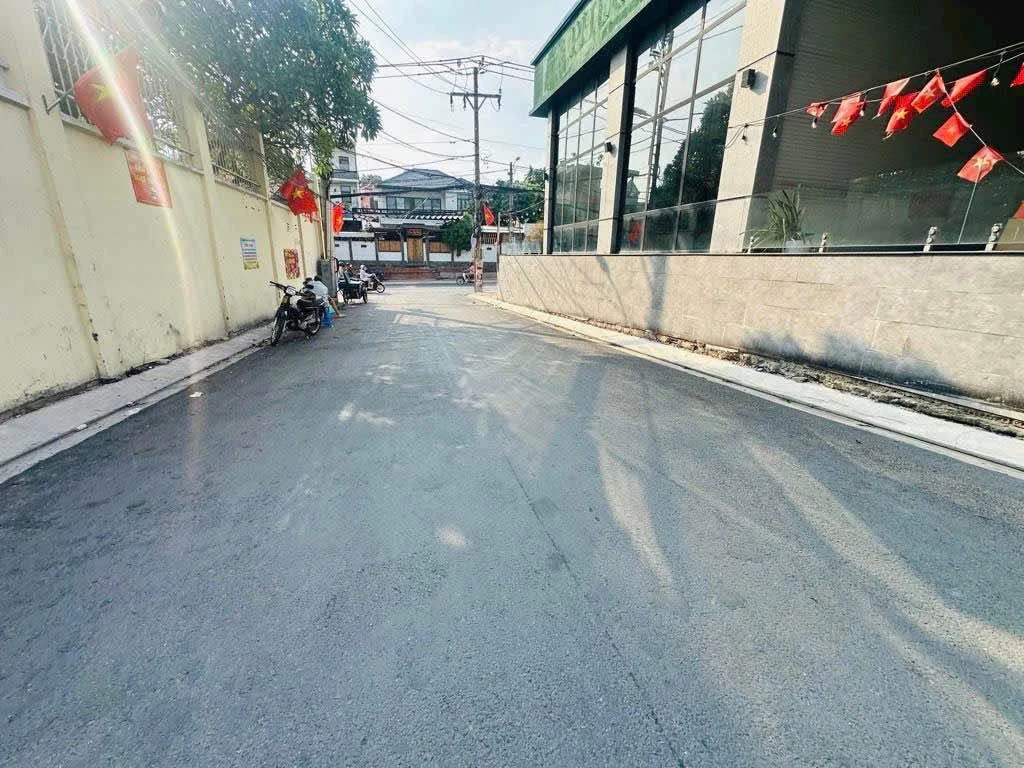 Bán biệt thự sân vườn 7 PN 201m² Thủ Đức - Ảnh thu nhỏ 3