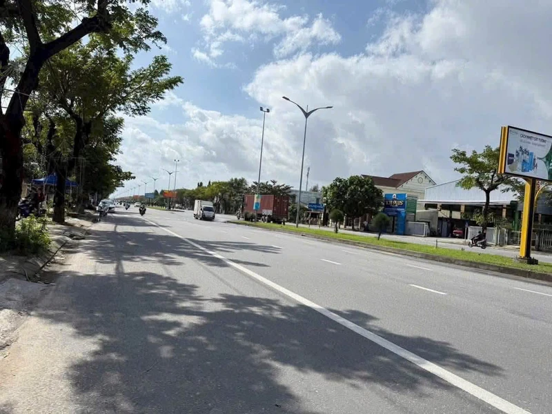 Bán đất 2 lô liền kề mặt tiền Trần Hưng Đạo, 180m², Đà Nẵng