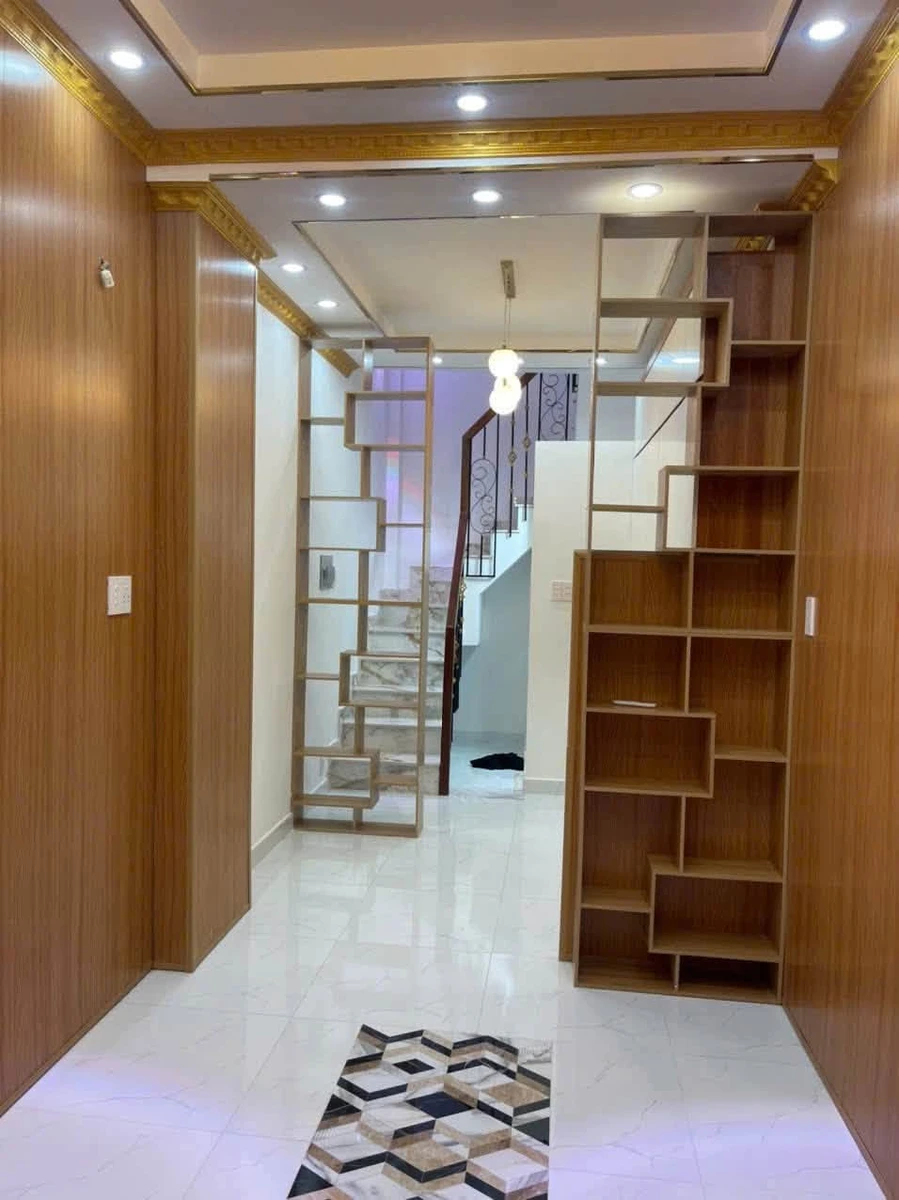 Bán nhà 3 tầng 3PN 3WC 20m² Hồ Bá Kiện, Quận 10 - 3 tỷ 599 - Ảnh 1