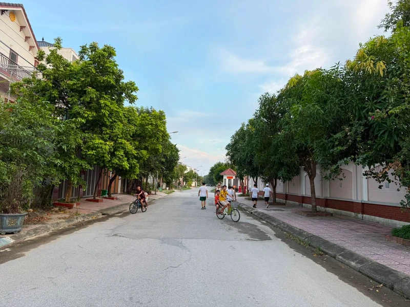 Bán đất dự án Phú Thọ cạnh sân bay Vinh 140m2, 5.5 tỷ