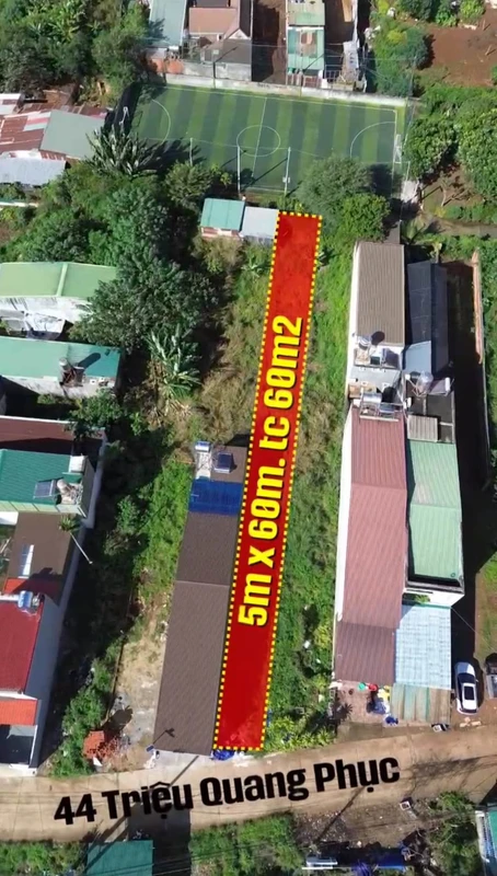Bán đất chân dài 5x60m, 300m², hẻm Triệu Quang Phục, Buôn Ma Thuột, giá 1,95 tỷ