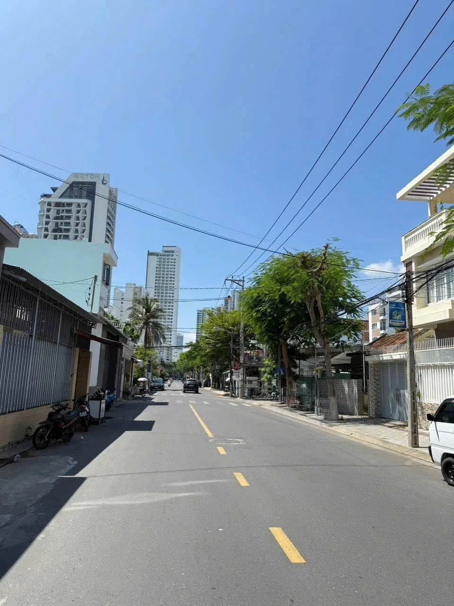 Bán lô đất 2 mặt tiền 176m² gần biển, Nha Trang - Ảnh 1