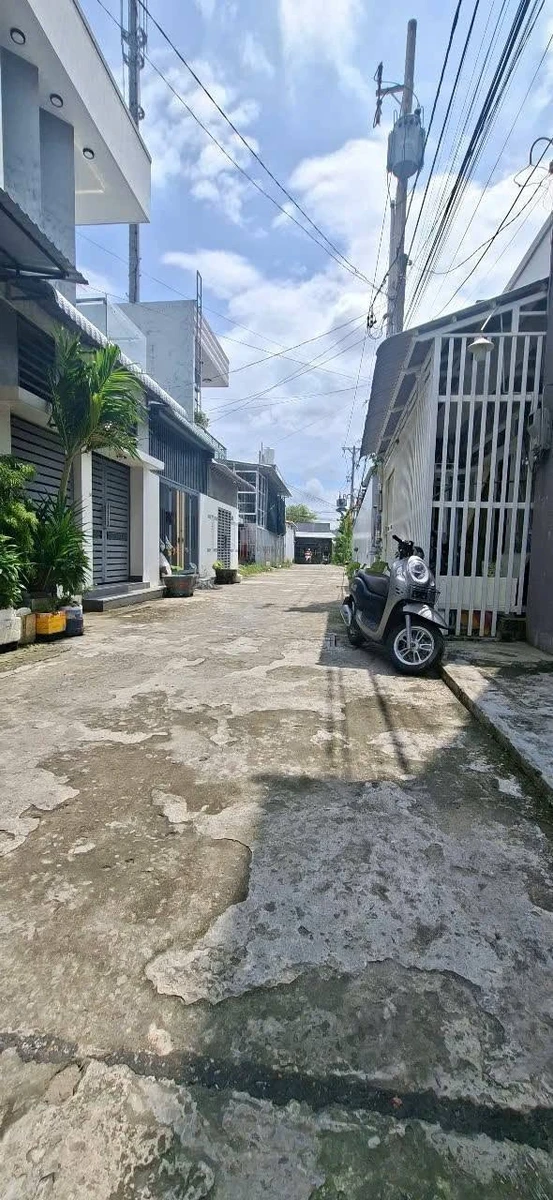 Bán nhà 1 trệt 1 lầu 74m² giá 1 tỷ 150 triệu gần chợ 30/4 - Ảnh thu nhỏ 2