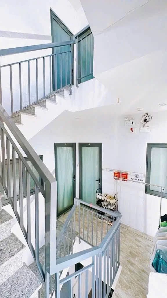 Bán nhà 8 phòng nội thất full quận 4, 81m², 8 tỷ - Ảnh thu nhỏ 5