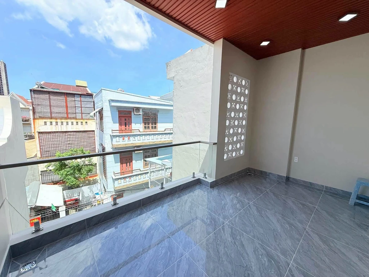 Nhà 2 lầu 4PN 120m² Nguyễn Tri Phương Vũng Tàu giá 11.9 tỷ - Ảnh thu nhỏ 2