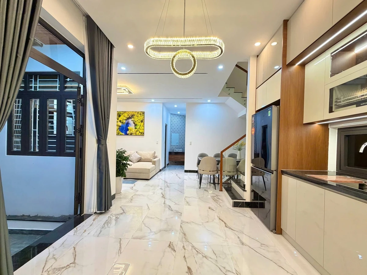 Bán nhà 2 tầng full nội thất 115m² đối lưng Lê Ngô Cát Quận 12 - Ảnh thu nhỏ 3