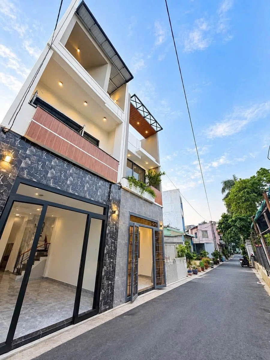 Bán nhà 1 trệt 2 lầu 3PN, DTSD 160m², đối diện chợ Tân Phong, giá 4,25 tỷ - Ảnh thu nhỏ 3