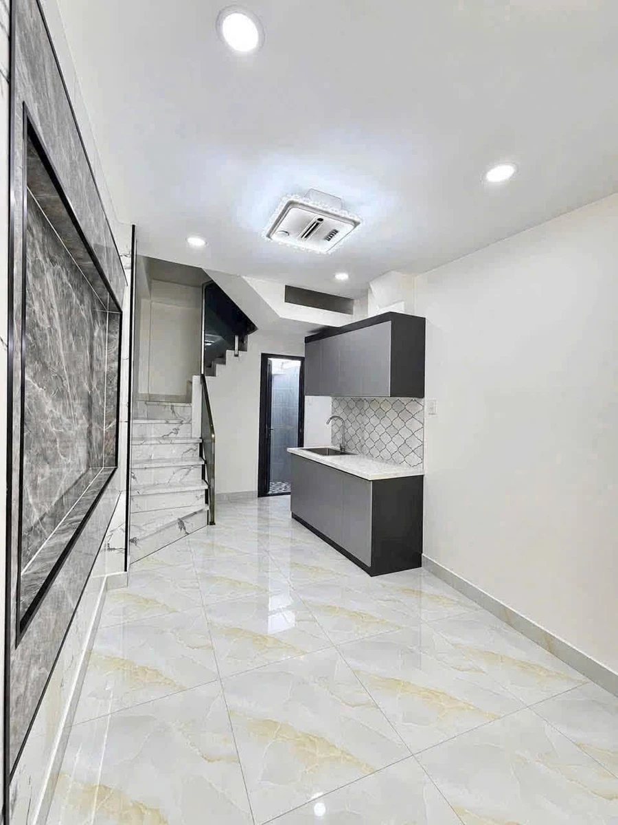 Bán nhà mặt tiền hẻm Tôn Đản Quận 4, 18.3m², 3 tỷ 780 triệu - Ảnh thu nhỏ 4