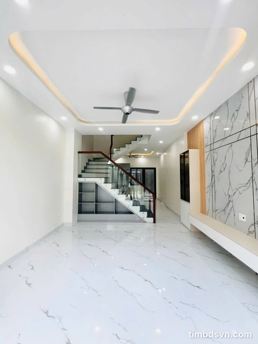Bán nhà Thủ Đức 150m² gần Vinhomes Grand Park, giá 4.9 tỷ - Ảnh thu nhỏ 3