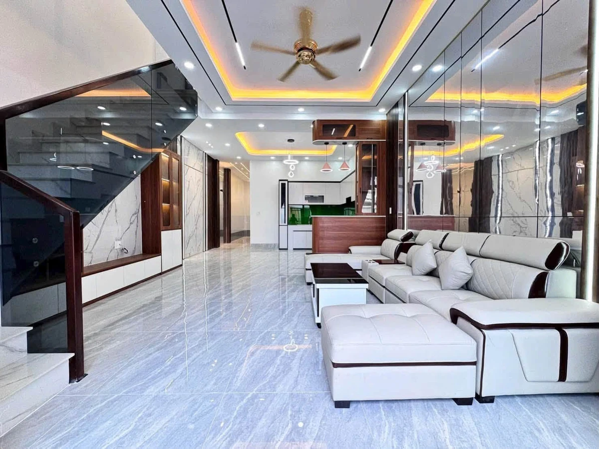 Bán nhà phố 1 trệt 1 lầu 5x24m, 3PN, trung tâm thị trấn Đức Hòa, Long An, giá 2,8 tỷ - Ảnh thu nhỏ 3