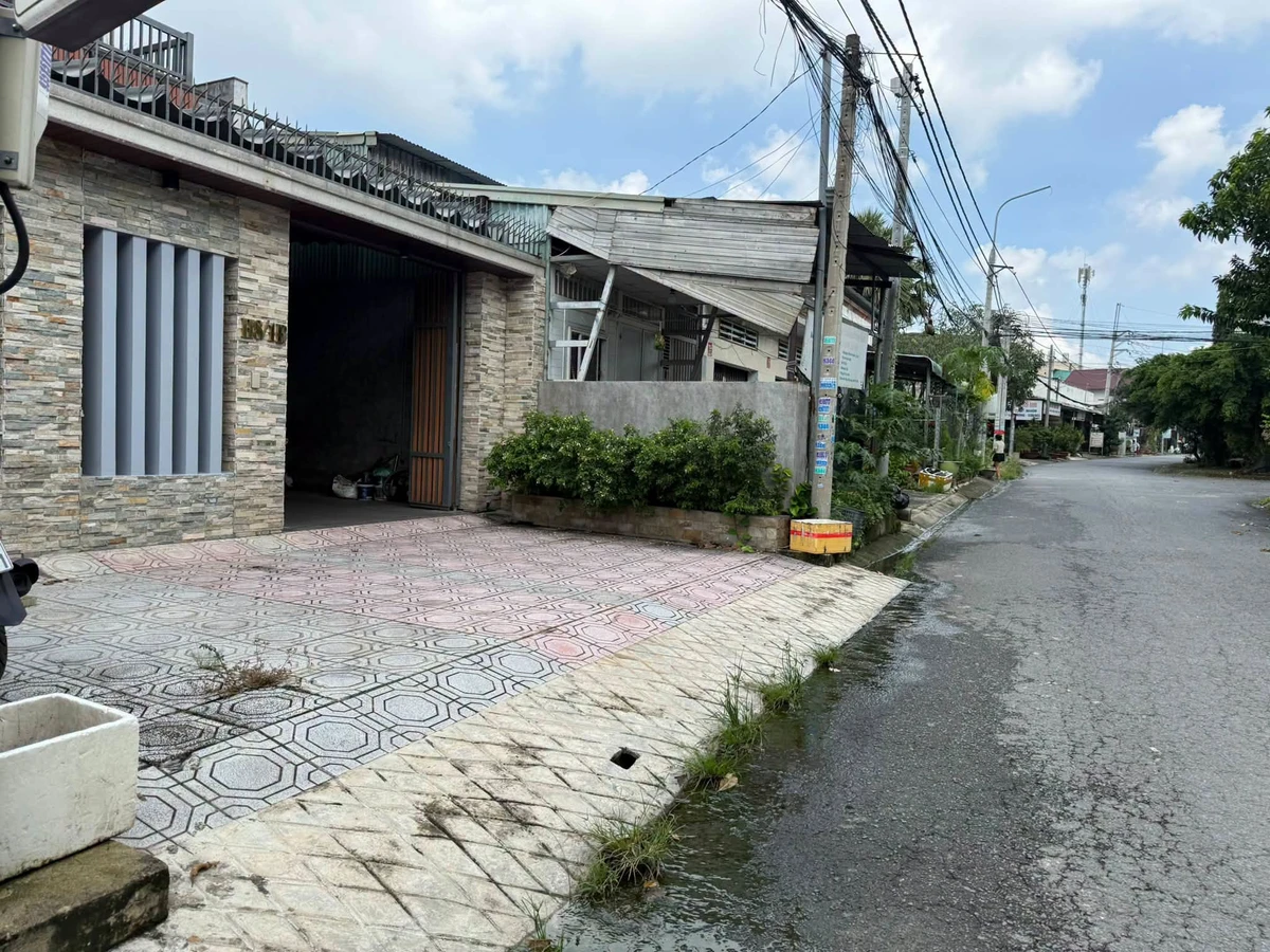 Bán Biệt Thự 200m2 gần Khu Dân Cư Tân Phong 7 tỷ 900 triệu - Ảnh 1