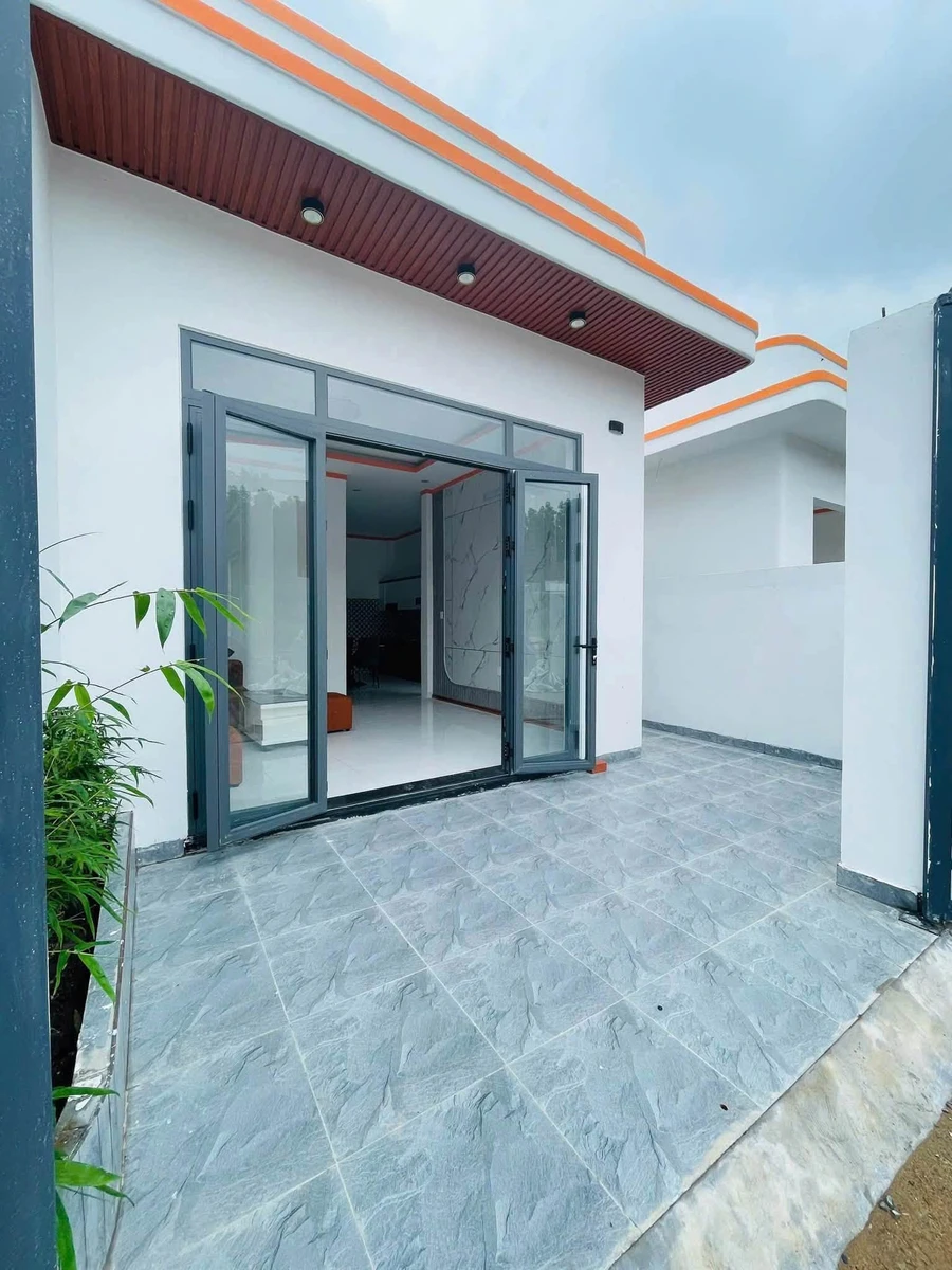 Bán nhà 90m² gần Chợ Thạnh Phú, giá 1 tỷ 150 triệu - Ảnh thu nhỏ 2