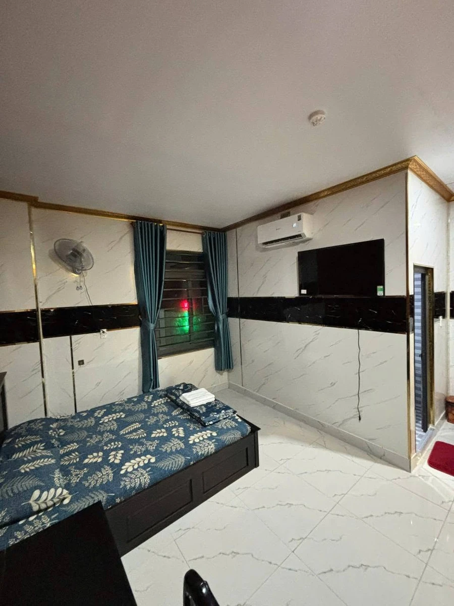 Bán khách sạn 28 phòng 302 m² Tân Phú, TP.HCM - 15 tỷ - Ảnh thu nhỏ 3