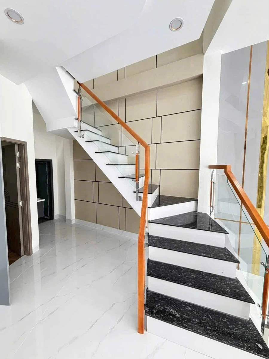 Bán nhà Bình Tân 140m² 2,75 tỷ gần Chợ Lộ Đức - Ảnh thu nhỏ 4
