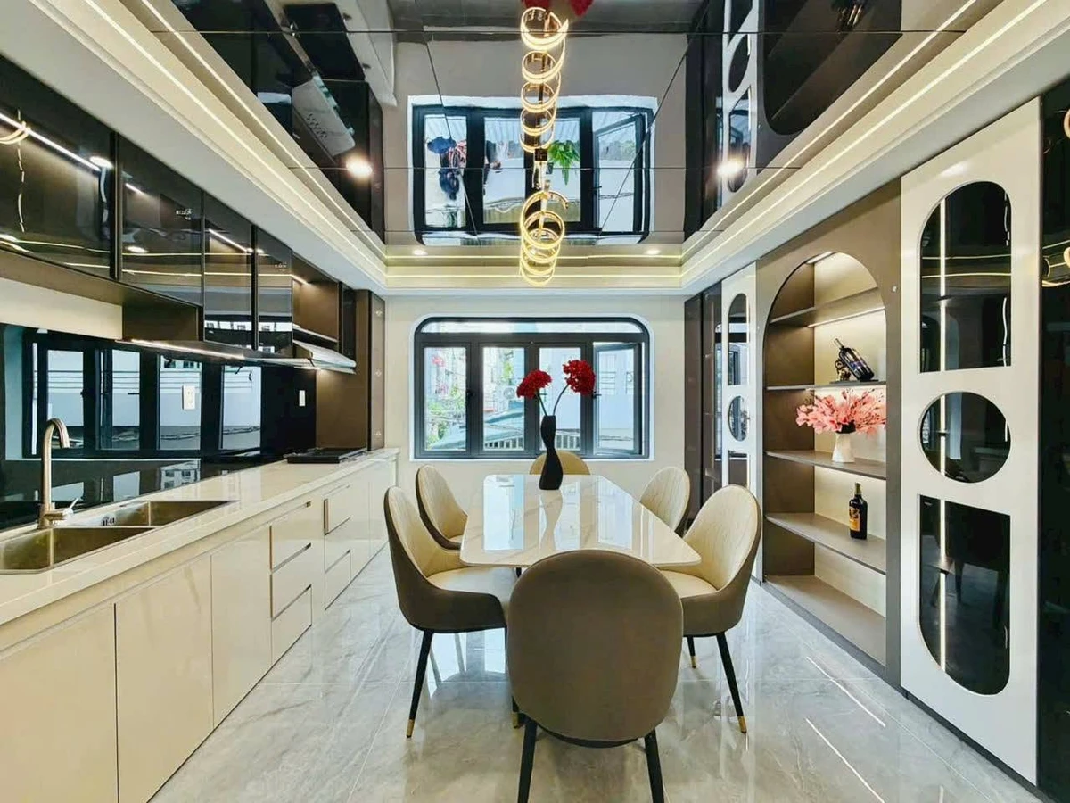 Bán nhà phố 4x13,52m có gara xe hơi, 4PN 6WC đường Nguyễn Văn Khối, Gò Vấp - Ảnh thu nhỏ 3